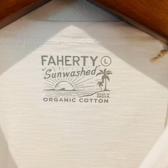 Faherty Sunwashed Pocket Tee T-Shirt NWT - Size Large - Picture 3 of 6